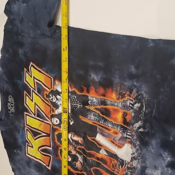 Liquid Blue 'Kiss' Men's T-Shirt Black Blue Medium 2013 UNISEX - Picture 9 of 10